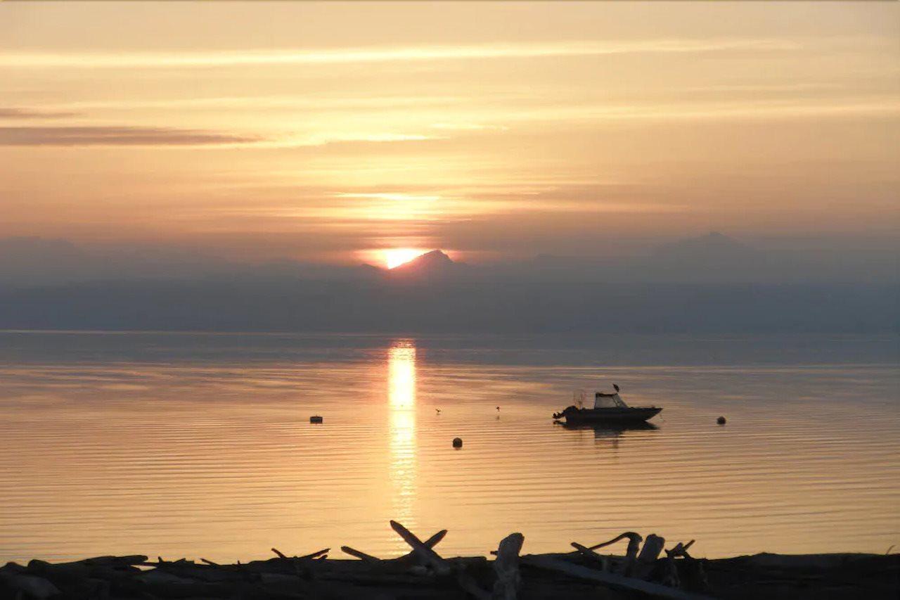 Camano Island Waterfront Vacation Rental Екстериор снимка
